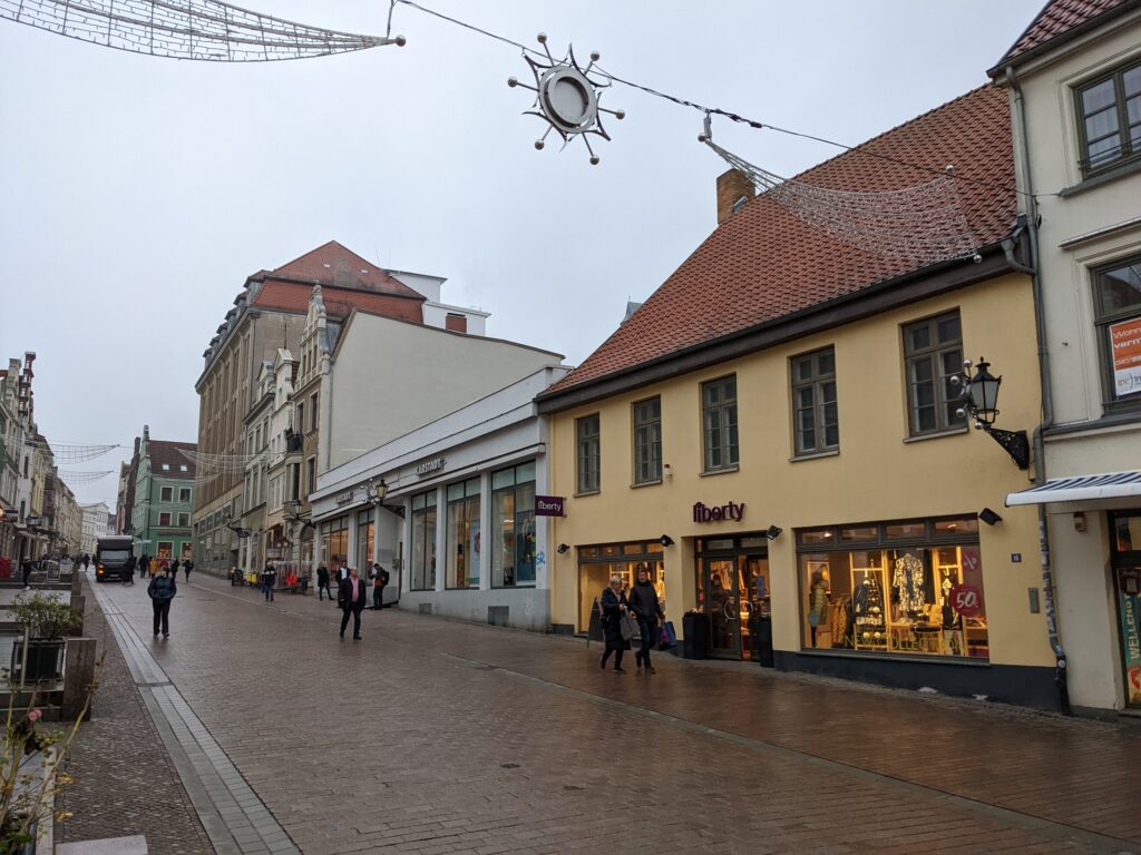 PXL_20221130_120549837